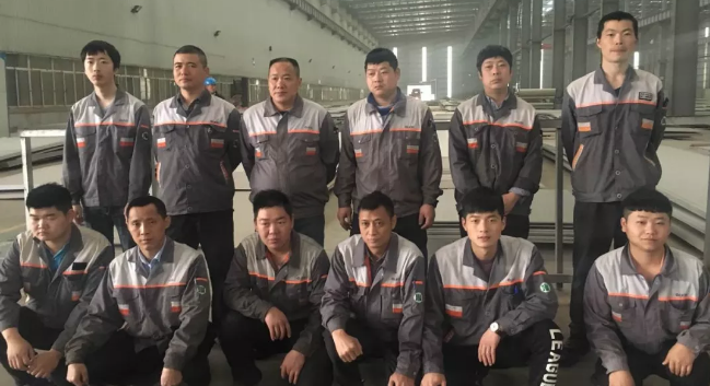 五一，向你們致敬！